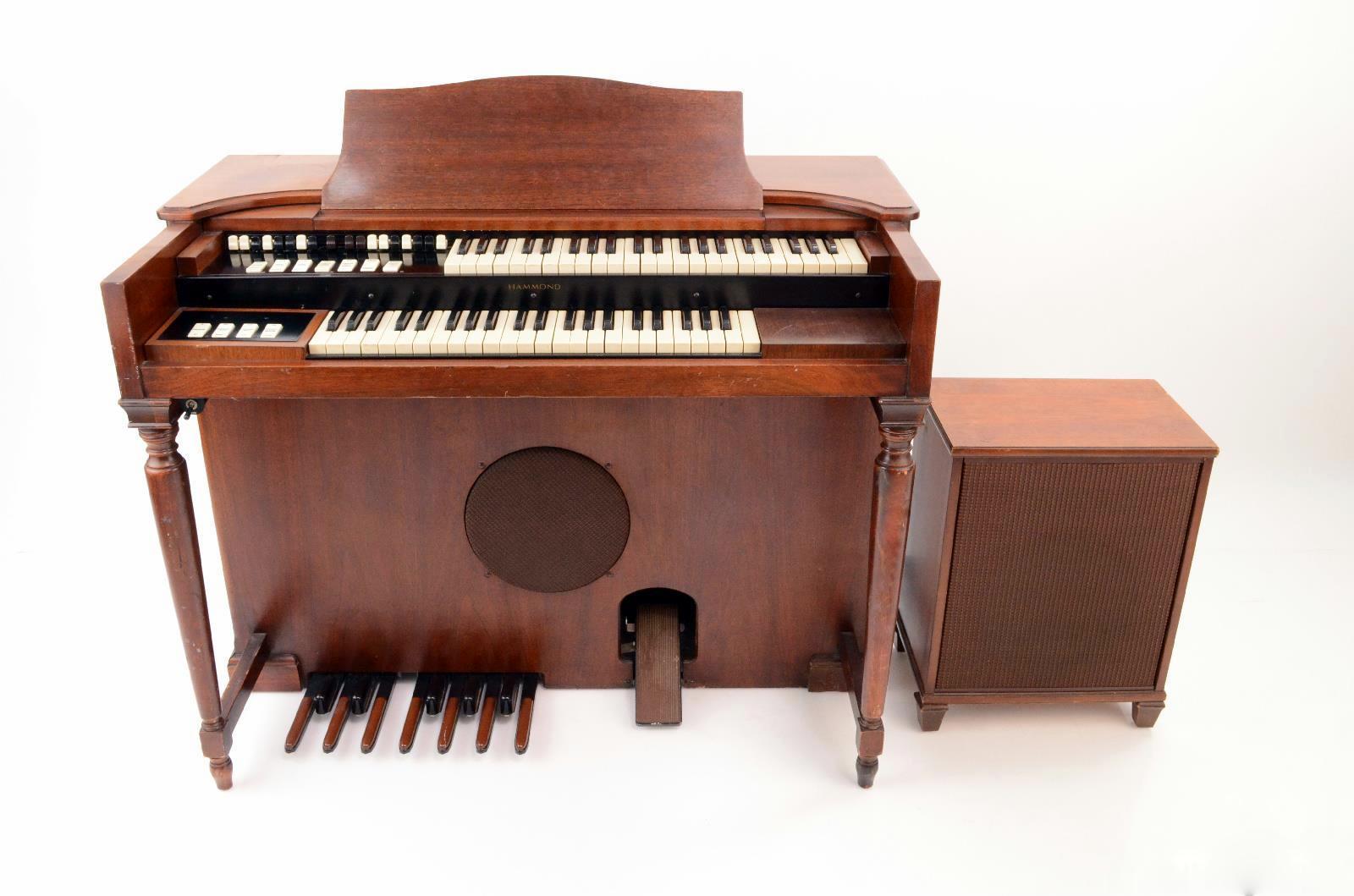 Hammond Orgel Club Holland › HAMMOND M3